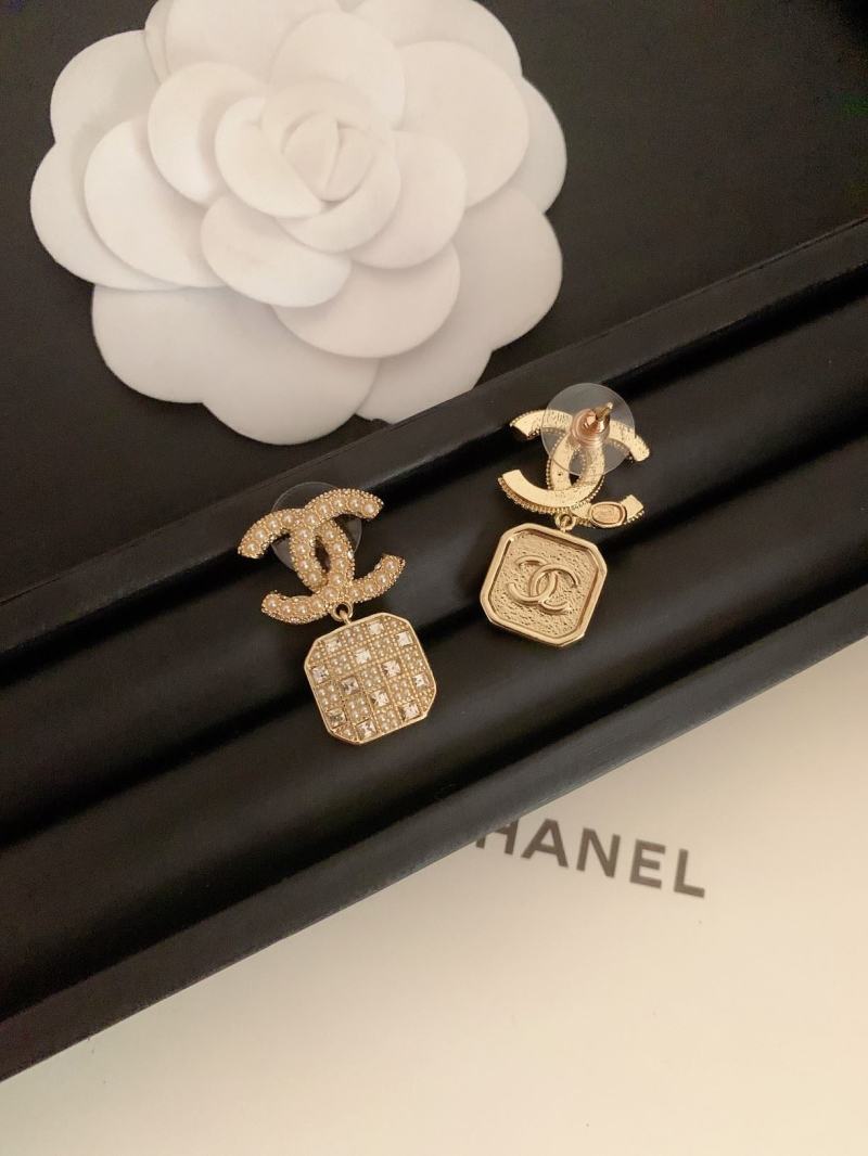 Ch**el earrings